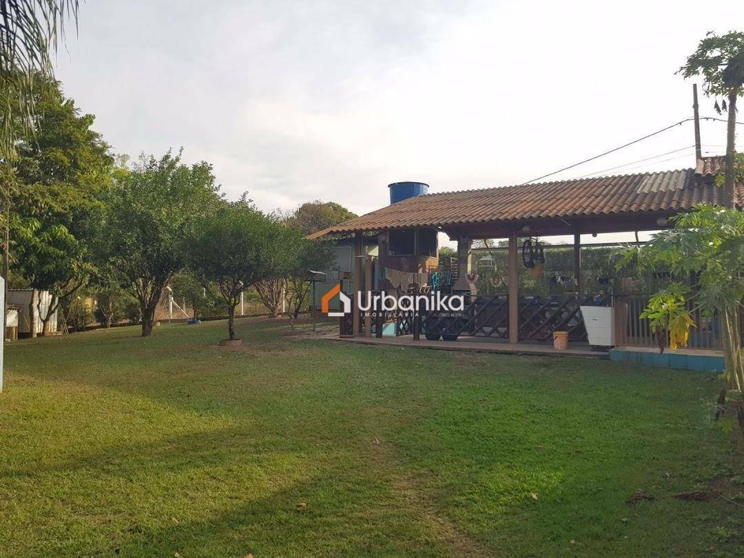 Chácara, 4 quartos, 1729 m² - Foto 4