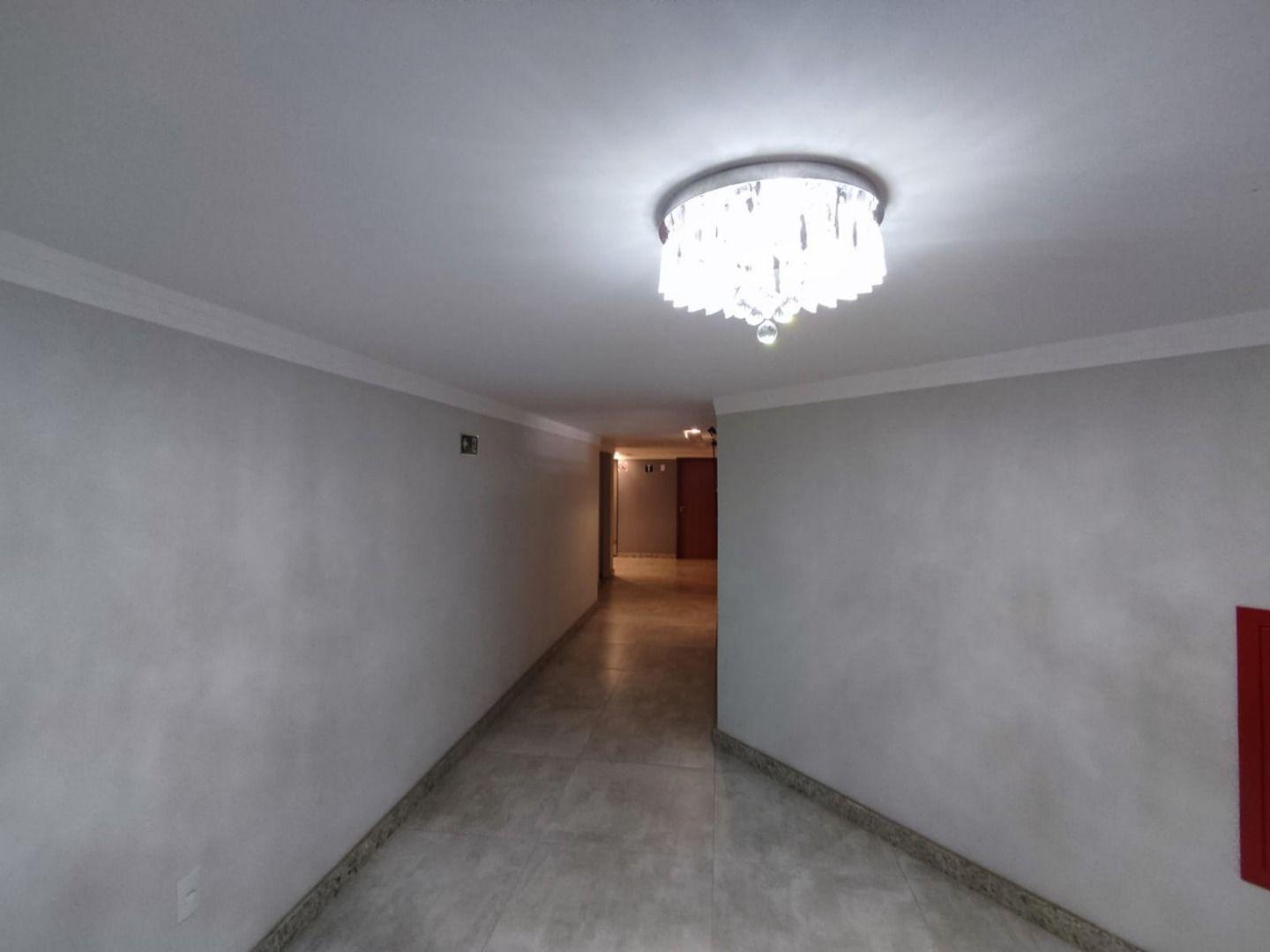 Cobertura à venda com 5 quartos, 180m² - Foto 2