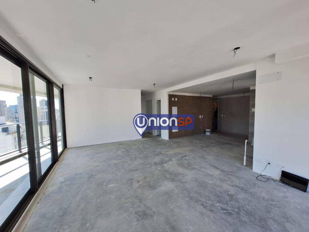 Apartamento à venda com 3 quartos, 154m² - Foto 3