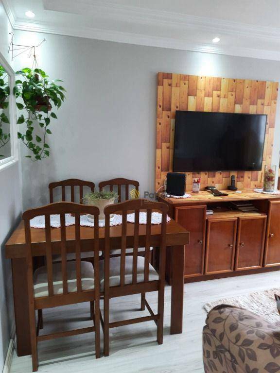 Apartamento à venda com 2 quartos, 66m² - Foto 2