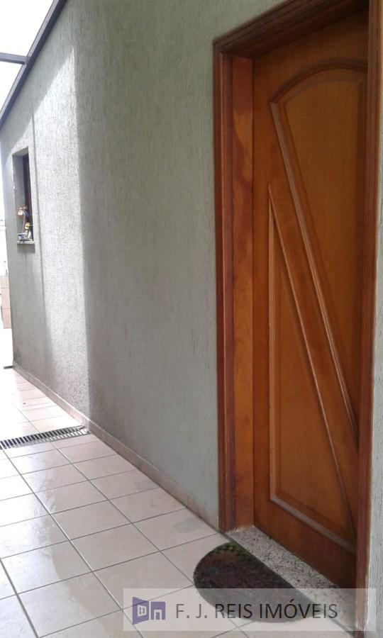 Sobrado à venda com 3 quartos, 180m² - Foto 3