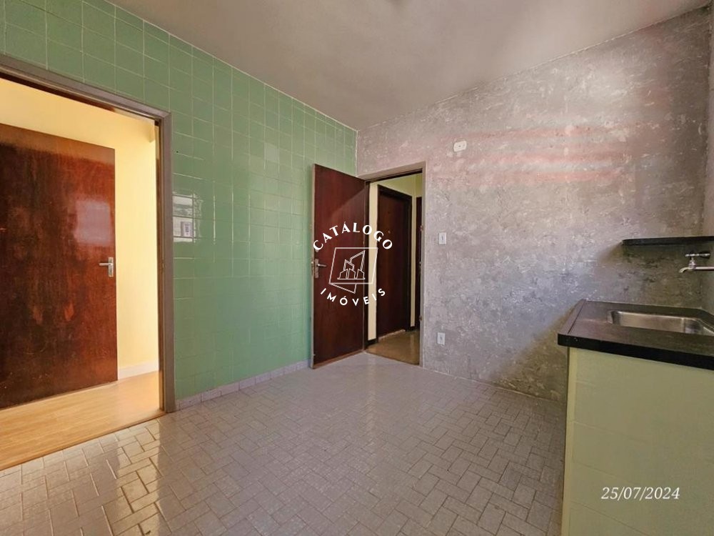 Apartamento à venda com 2 quartos, 70m² - Foto 4