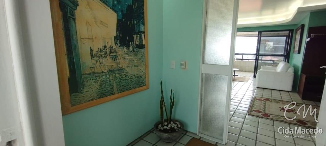 Apartamento à venda com 5 quartos, 215m² - Foto 4