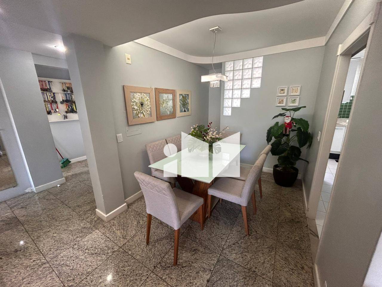 Apartamento à venda com 3 quartos, 130m² - Foto 6