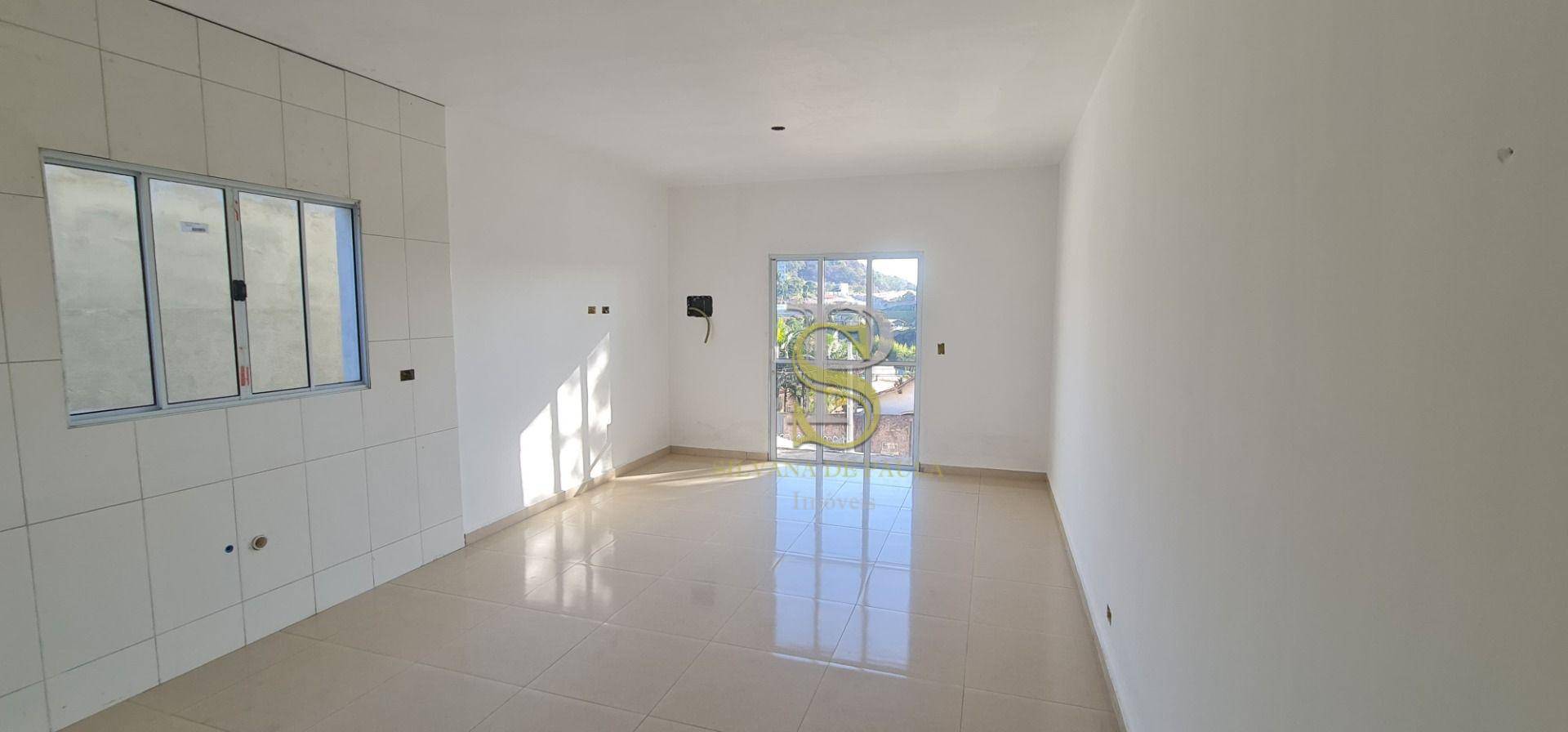 Casa à venda com 3 quartos, 70m² - Foto 5