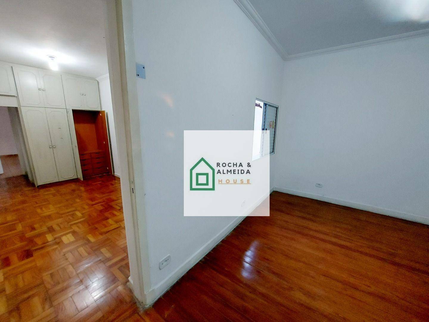 Casa para alugar com 4 quartos, 160m² - Foto 37