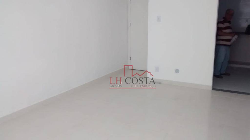 Apartamento à venda com 2 quartos, 79m² - Foto 3