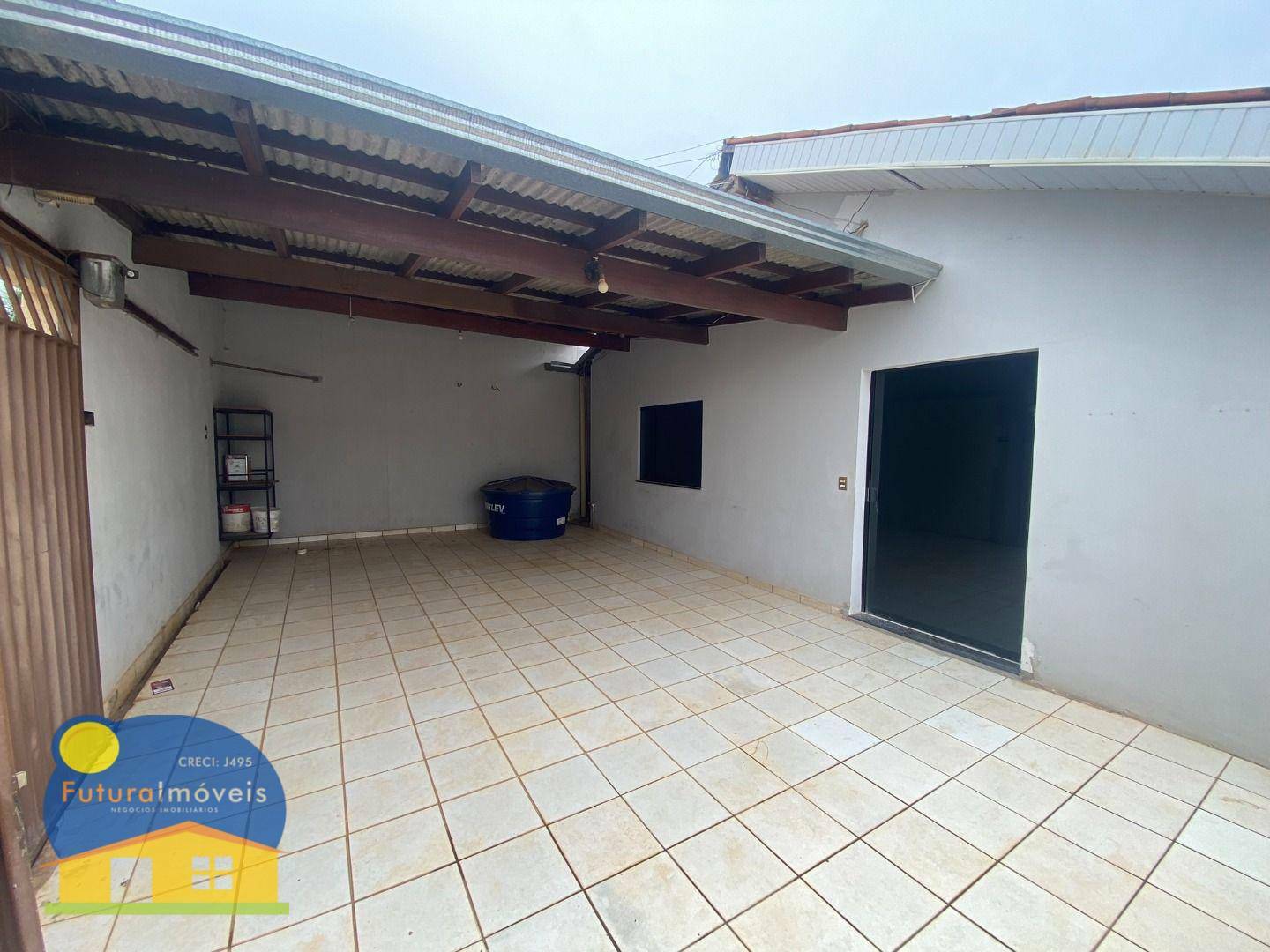 Casa à venda com 2 quartos, 177m² - Foto 2