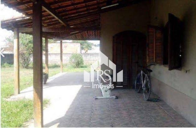 Casa à venda com 3 quartos, 390m² - Foto 2