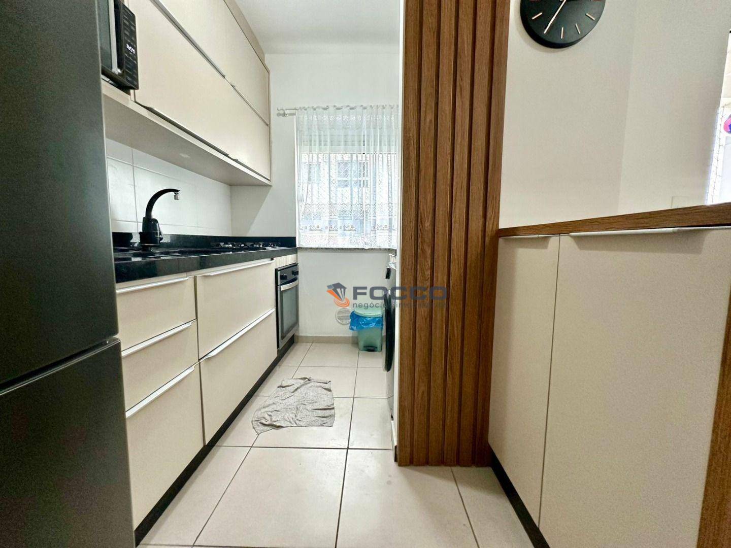 Apartamento à venda com 2 quartos, 62m² - Foto 7