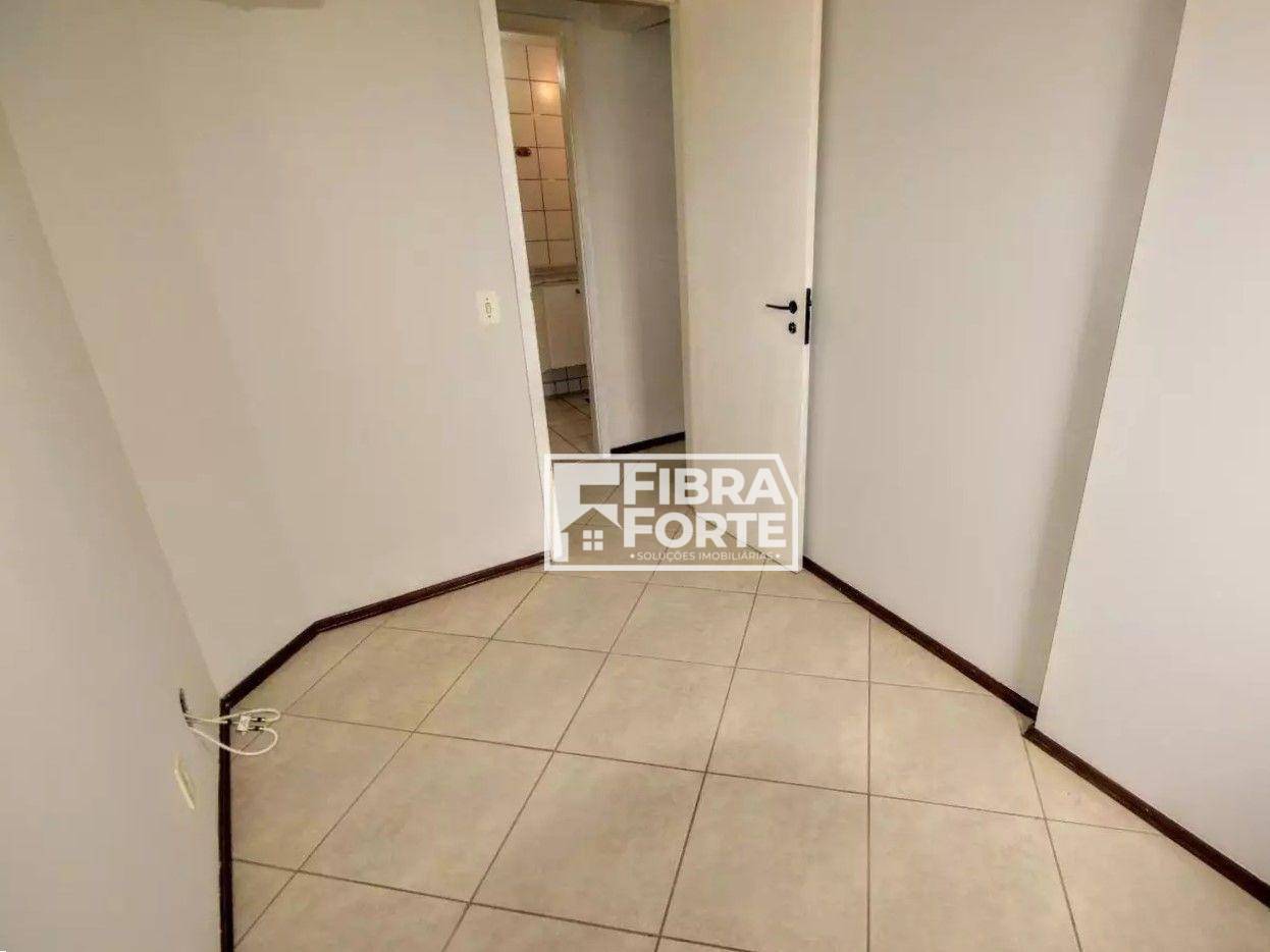 Apartamento à venda com 3 quartos, 85m² - Foto 14