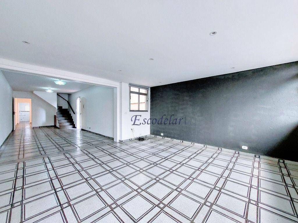 Sobrado para alugar com 3 quartos, 320m² - Foto 11