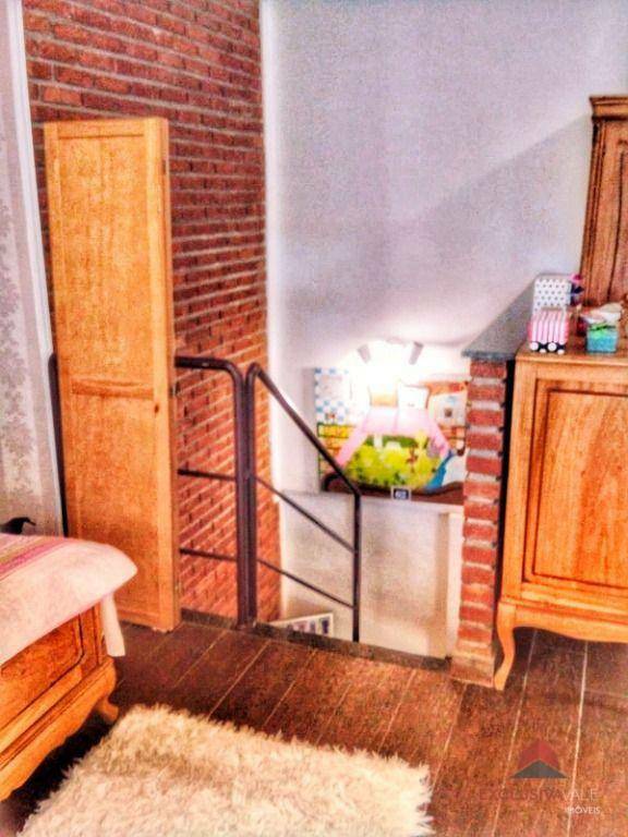 Casa de Condomínio à venda com 3 quartos, 131m² - Foto 28