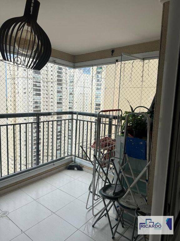 Apartamento para alugar com 2 quartos, 68m² - Foto 6