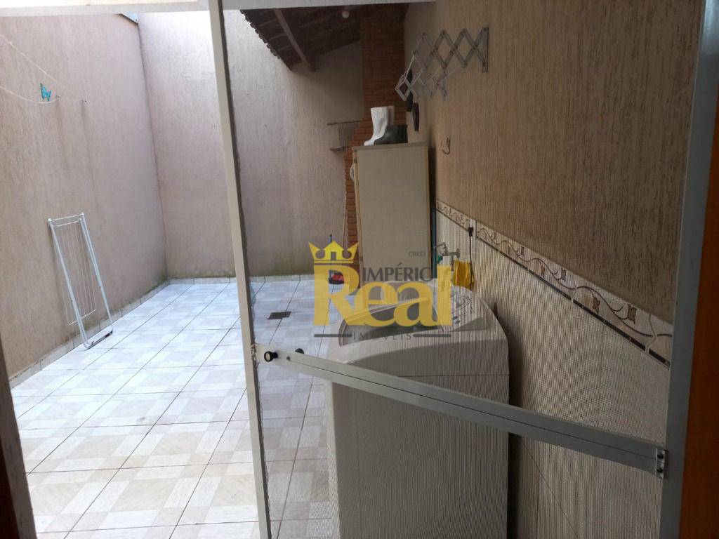 Sobrado à venda com 2 quartos, 150m² - Foto 14