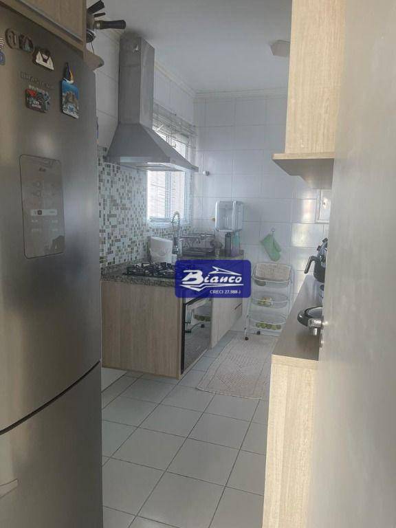 Apartamento à venda com 3 quartos, 87m² - Foto 17