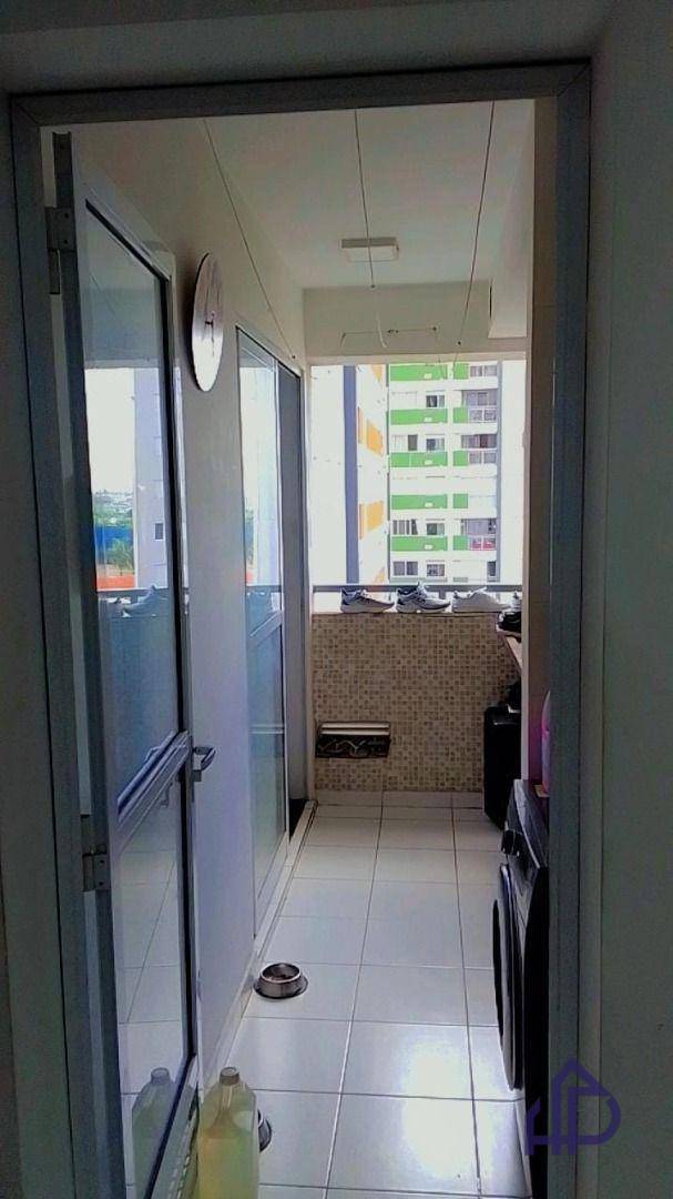 Apartamento para alugar com 2 quartos, 62m² - Foto 17