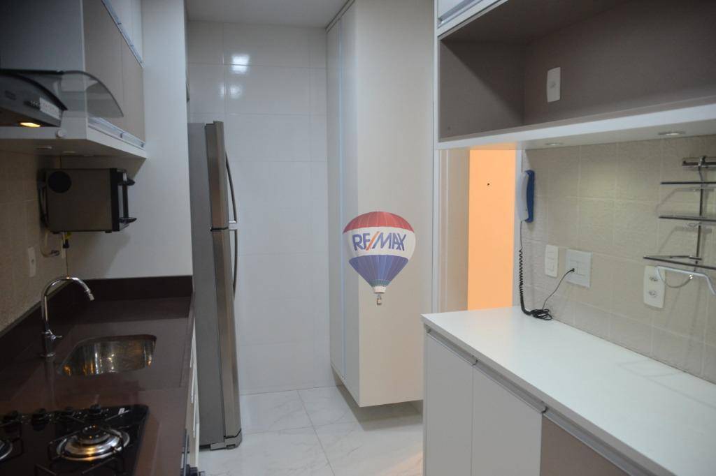 Apartamento à venda com 2 quartos, 60m² - Foto 14