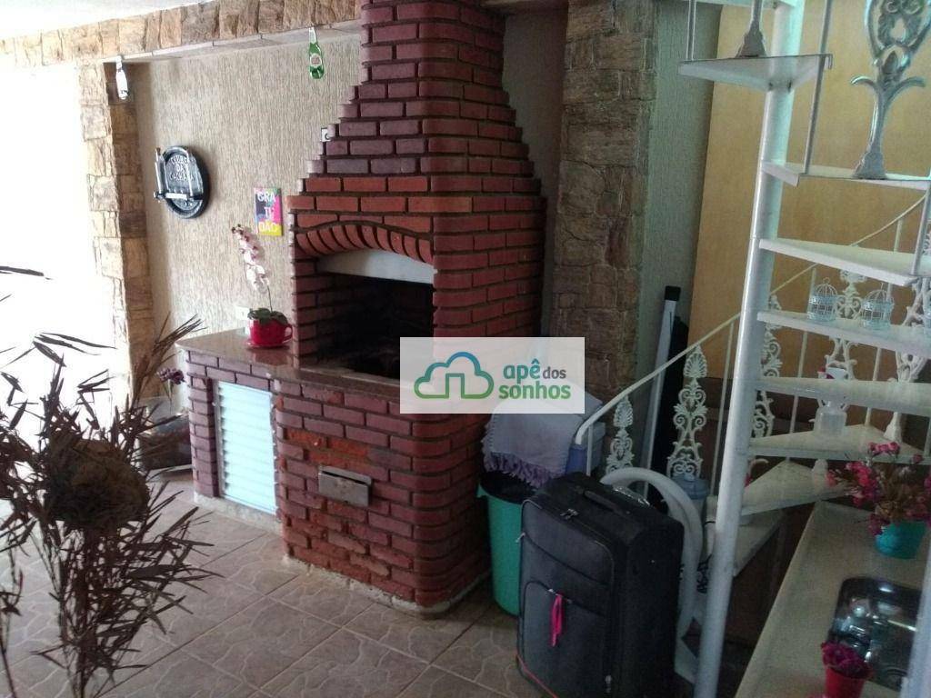 Casa à venda com 2 quartos, 150m² - Foto 2