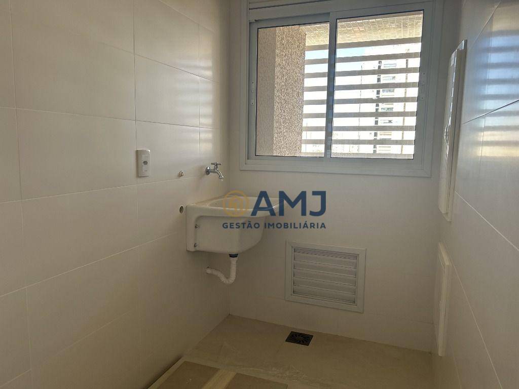 Apartamento à venda com 3 quartos, 97m² - Foto 6