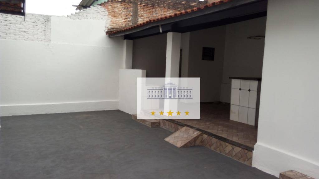 Casa à venda com 3 quartos, 230m² - Foto 5