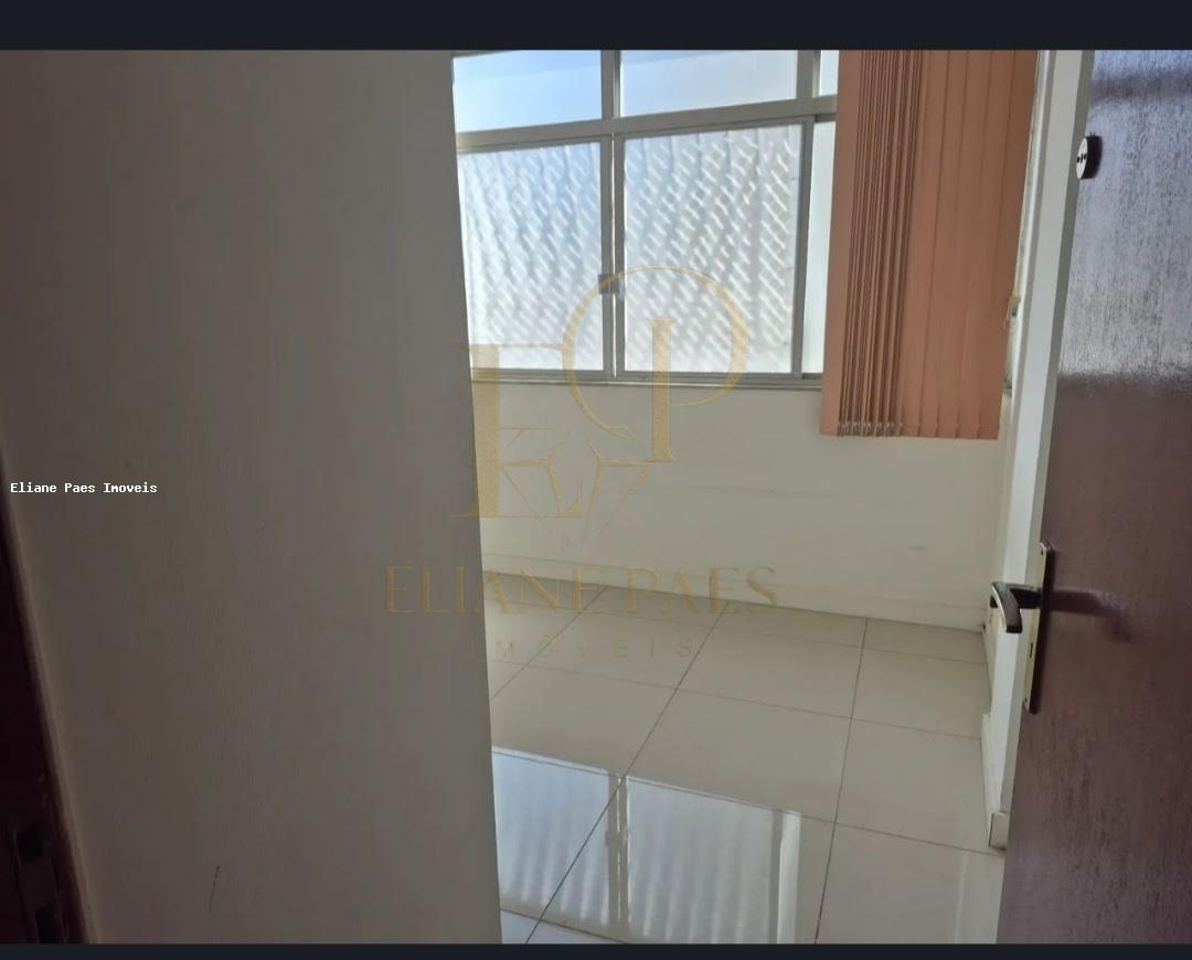 Apartamento à venda com 4 quartos, 150m² - Foto 3