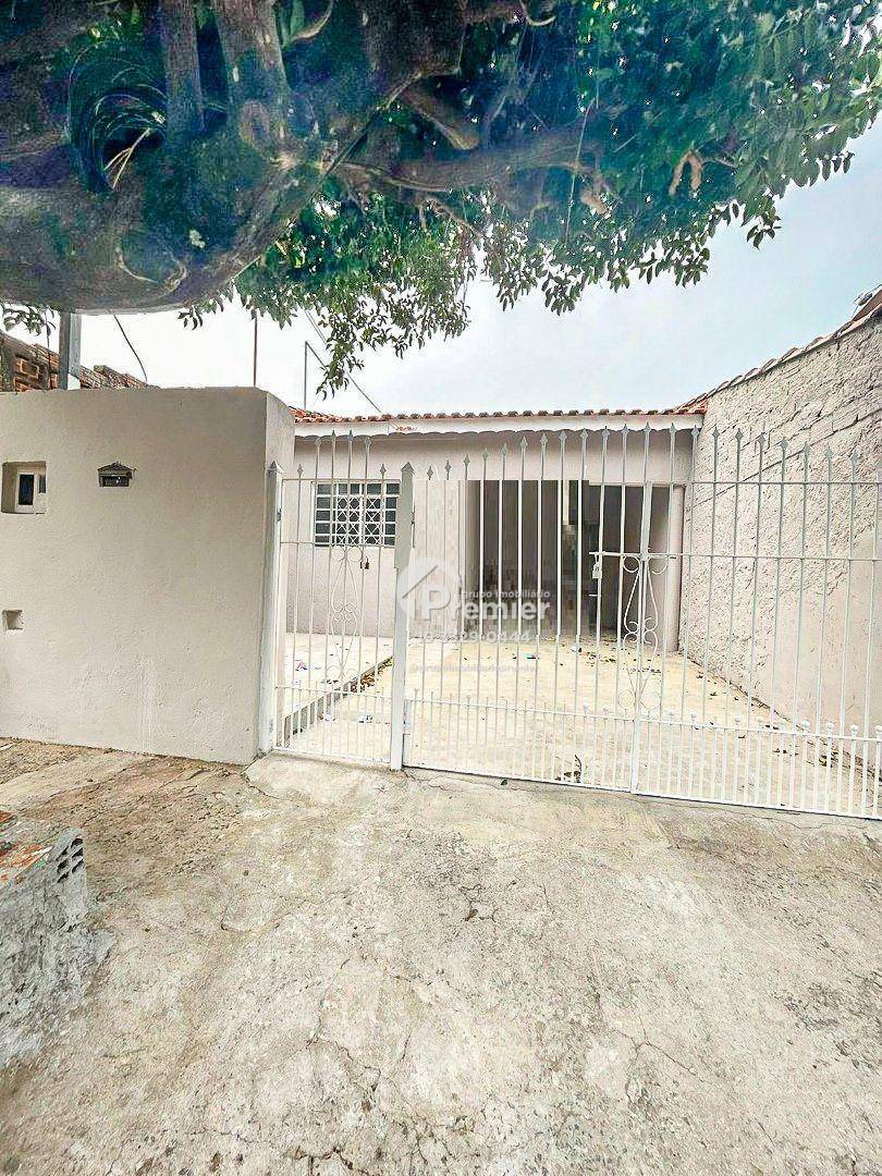 Casa à venda com 2 quartos, 123m² - Foto 2