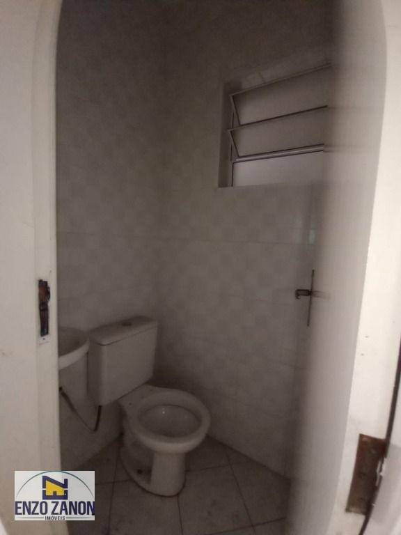 Sobrado à venda e aluguel com 3 quartos, 300m² - Foto 21