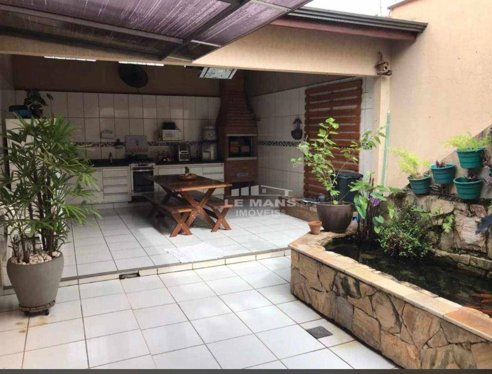 Casa à venda com 1 quarto, 55m² - Foto 17