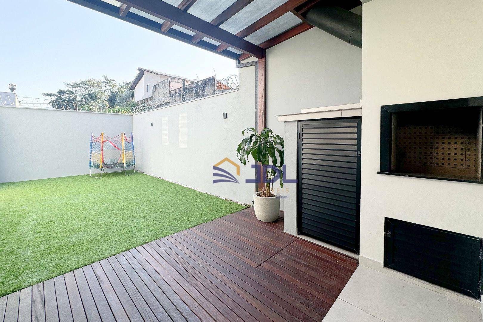 Casa à venda com 3 quartos, 131m² - Foto 14