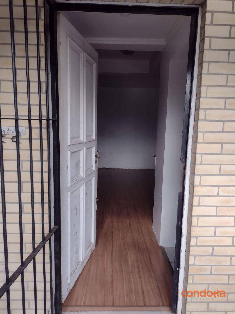 Casa para alugar com 3 quartos, 120m² - Foto 4