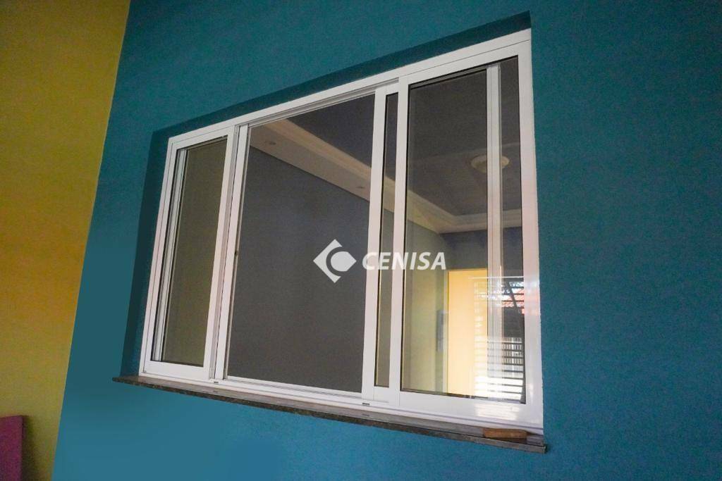 Casa à venda com 2 quartos, 240m² - Foto 4