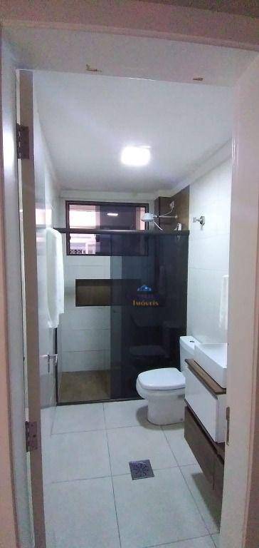 Apartamento à venda com 2 quartos, 80m² - Foto 26