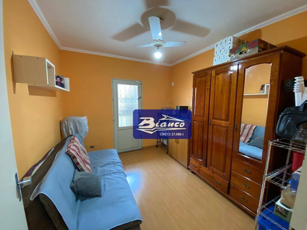 Sobrado à venda e aluguel com 3 quartos, 294m² - Foto 9