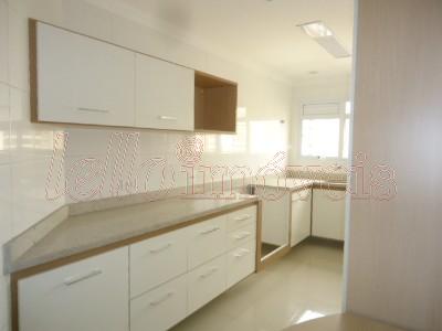 Apartamento para alugar com 3 quartos, 130m² - Foto 16