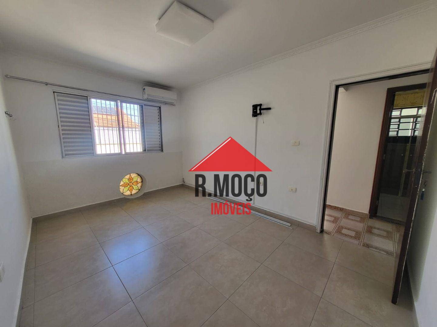 Casa para alugar com 3 quartos, 132m² - Foto 12