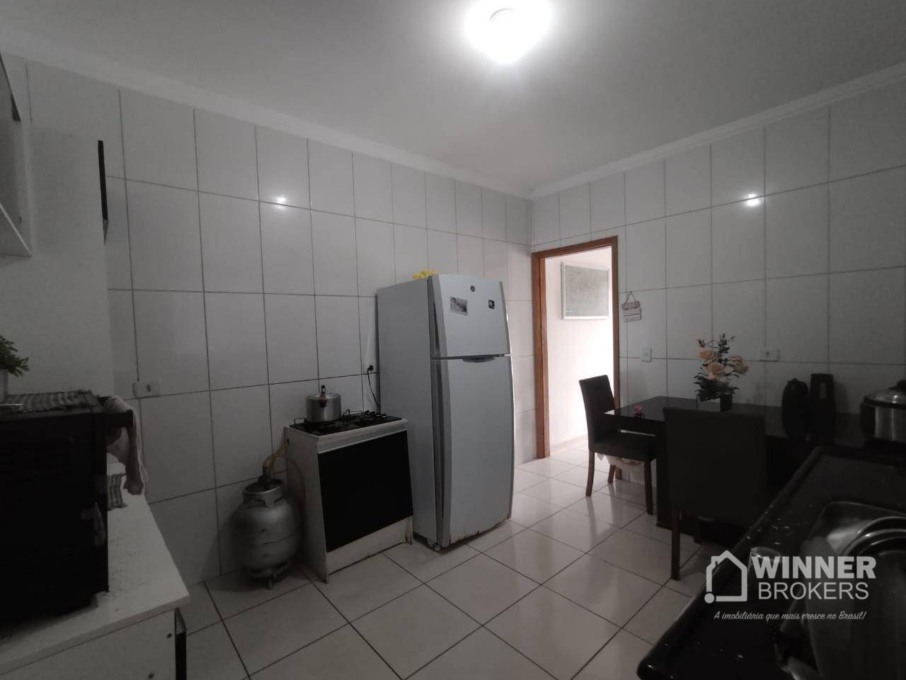 Casa à venda com 3 quartos, 110m² - Foto 14