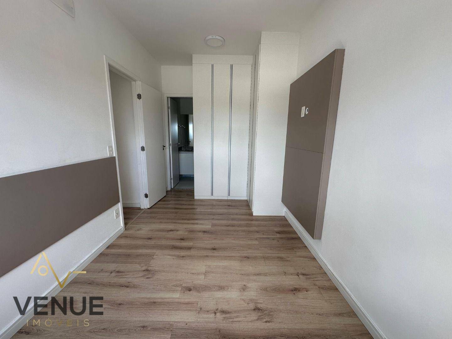 Apartamento à venda com 2 quartos, 67m² - Foto 28