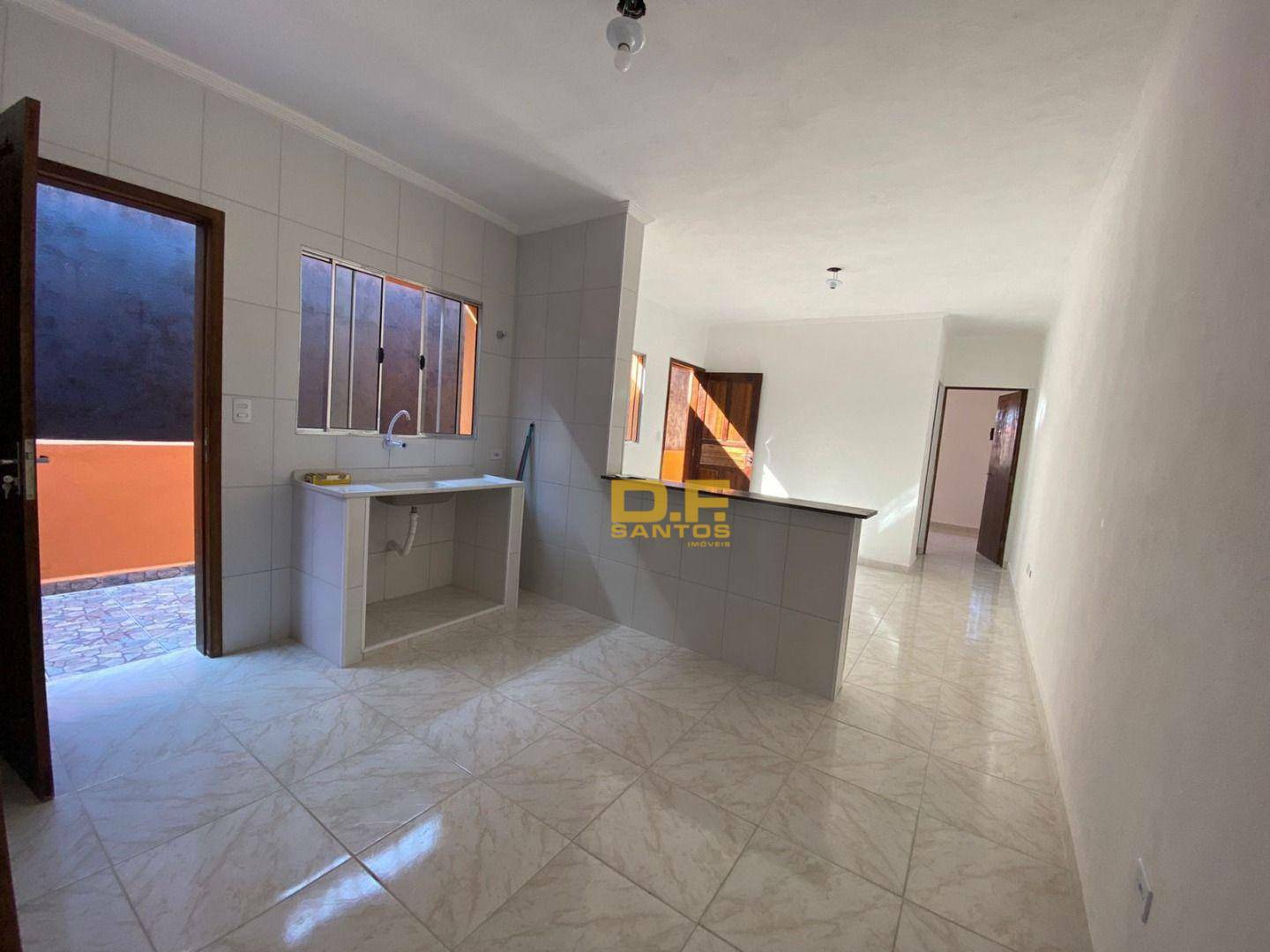 Casa à venda com 2 quartos, 70m² - Foto 7