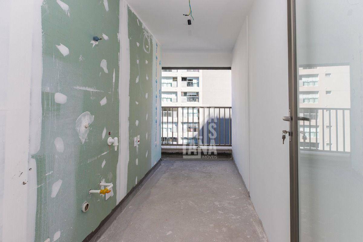 Apartamento à venda com 3 quartos, 158m² - Foto 19