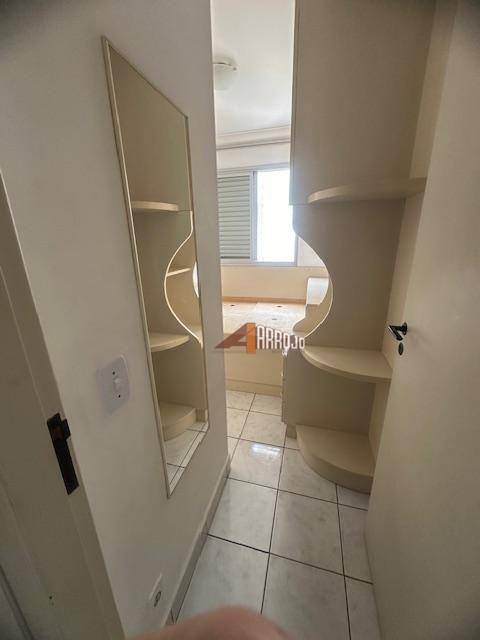 Apartamento à venda com 3 quartos, 62m² - Foto 2