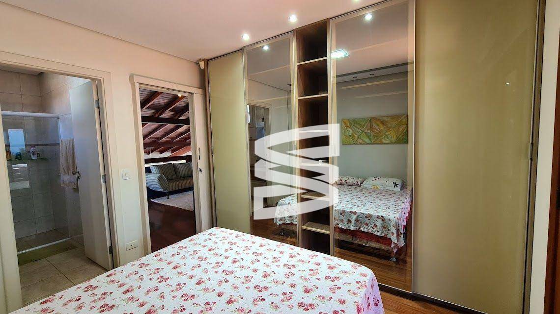 Casa de Condomínio à venda com 3 quartos, 300m² - Foto 22