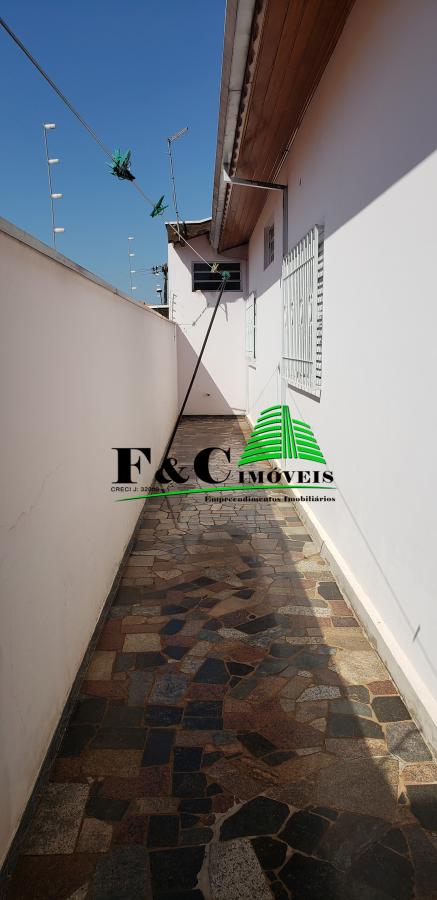 Casa para alugar com 3 quartos, 140m² - Foto 3