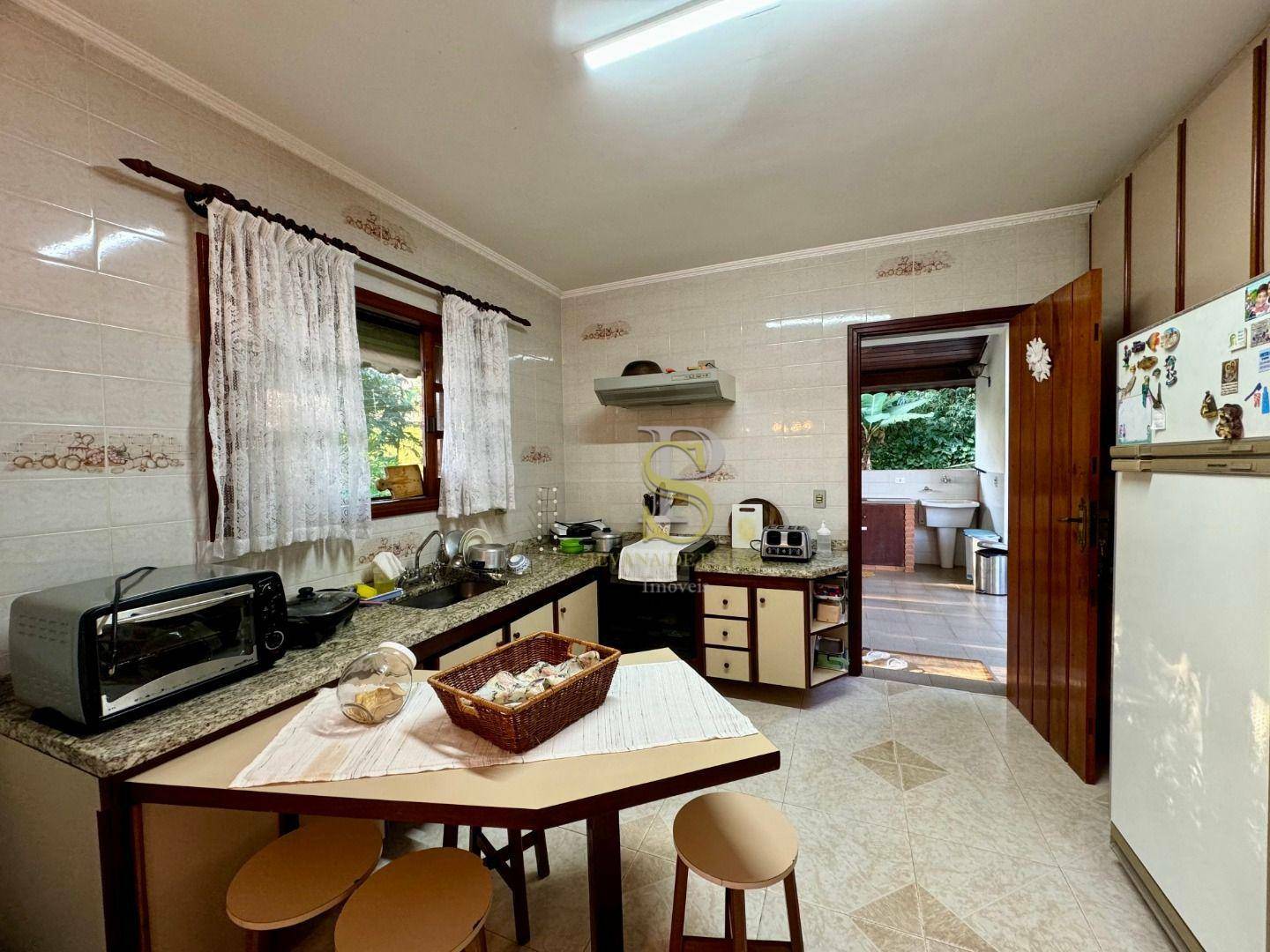 Casa de Condomínio à venda com 3 quartos, 140m² - Foto 6