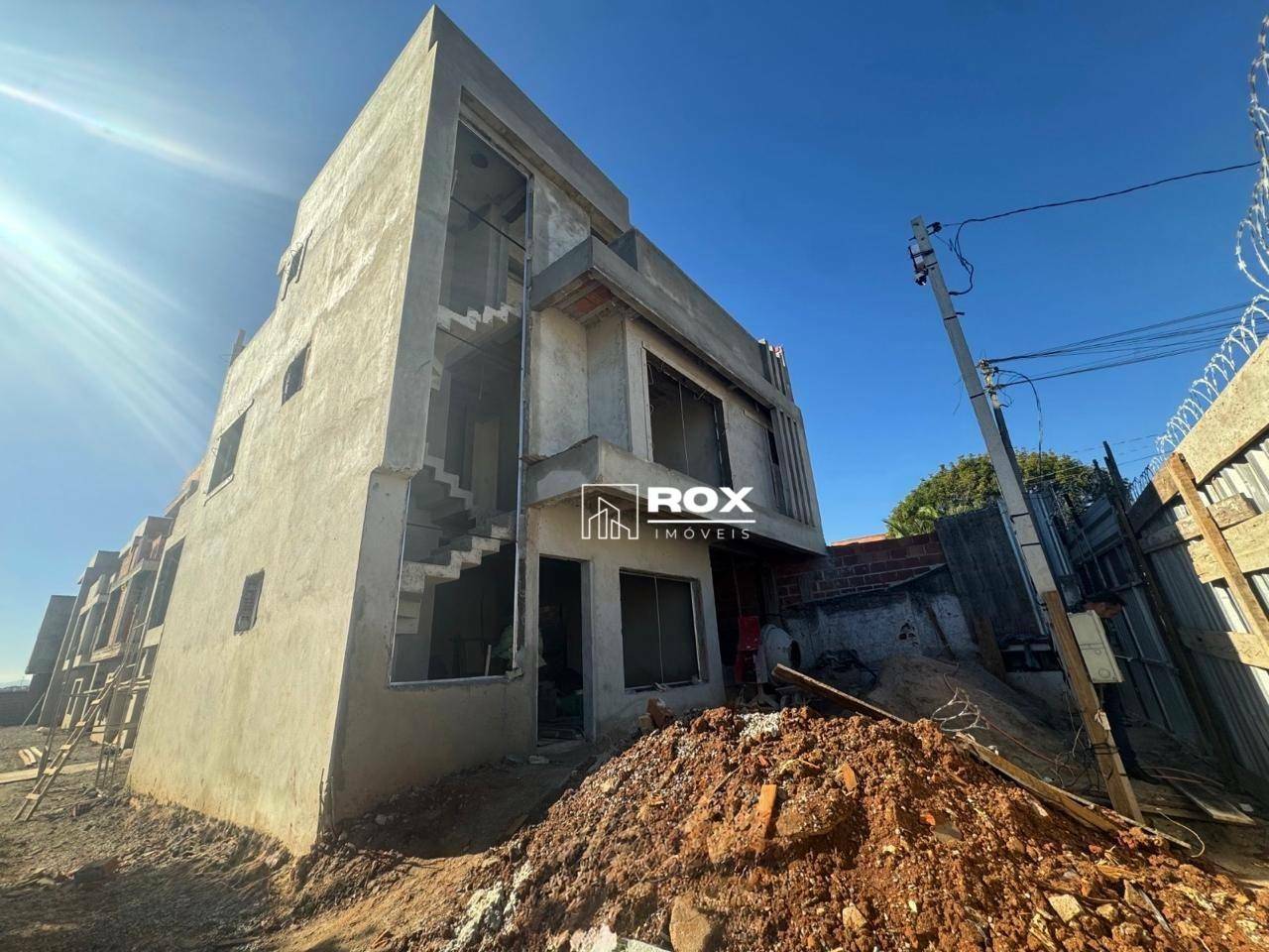 Sobrado à venda com 3 quartos, 155m² - Foto 4