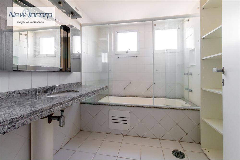 Apartamento à venda com 4 quartos, 145m² - Foto 18