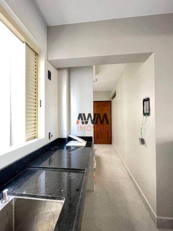 Apartamento à venda com 3 quartos, 93m² - Foto 4