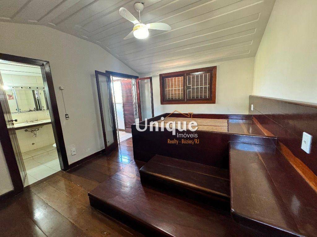 Casa para alugar com 5 quartos, 330m² - Foto 31