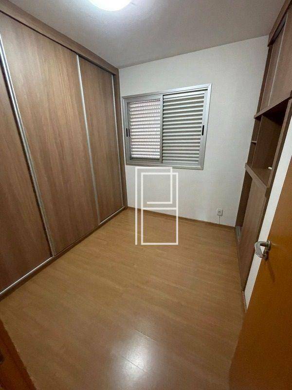 Apartamento à venda com 4 quartos, 140m² - Foto 10