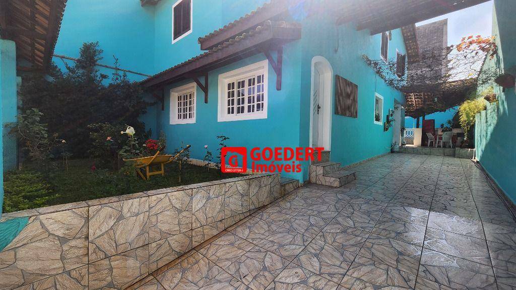 Sobrado à venda com 3 quartos, 133m² - Foto 4